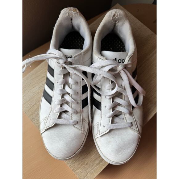 Adidas Cloudfoam Comfort Sneakers – Men’s Size 9 – White/Black - Picture 12 of 12